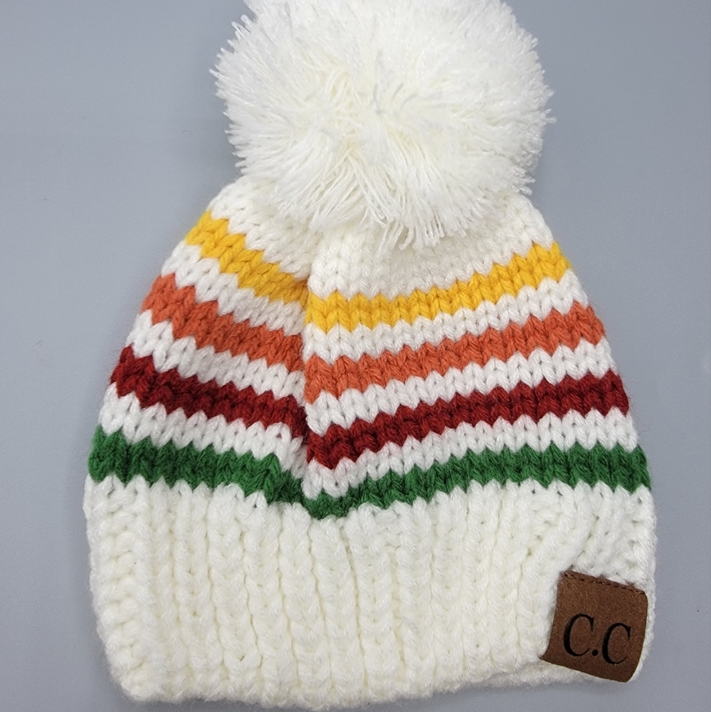 🍂SOLD!🍂knitted pom pom beanie